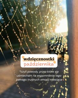 Październik był pełen trudnych emocji, wybuchów złości, słów które nigdy nie powinny paść. Był ciężki, wykańczający. Ale zawsze staram się znaleźć coś dobrego, żeby te dobre chwile też pamiętać, bo bez nich byłoby jeszcze trudniej 🧡Po to właśnie powstała seria Wdzięcznostki ✨📝A jeśli się jeszcze nie znamy, to hej! Jestem Klaudia Jaroszewska-Kotradii i opowiadam o tym, jak złapać równowagę w życiu. Pokazuje swoje sposoby na ogarnięcie trudnej rzeczywistości (endometrioza, dziecko w spektrum autyzmu i nie tylko).📝 Uczę wspierającego planowania, czyli takiego, w którym jesteś człowiekiem i tak też siebie traktujesz, czyli najpierw rozmawiasz sama ze sobą, a dopiero potem planujesz 🧡 bez ciągłego podkręcania produktywnościTego potrzebujesz? Zaobserwuj ➡️ @zaplanuj.rownowage
